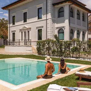 Livia Valeria Palace Рим